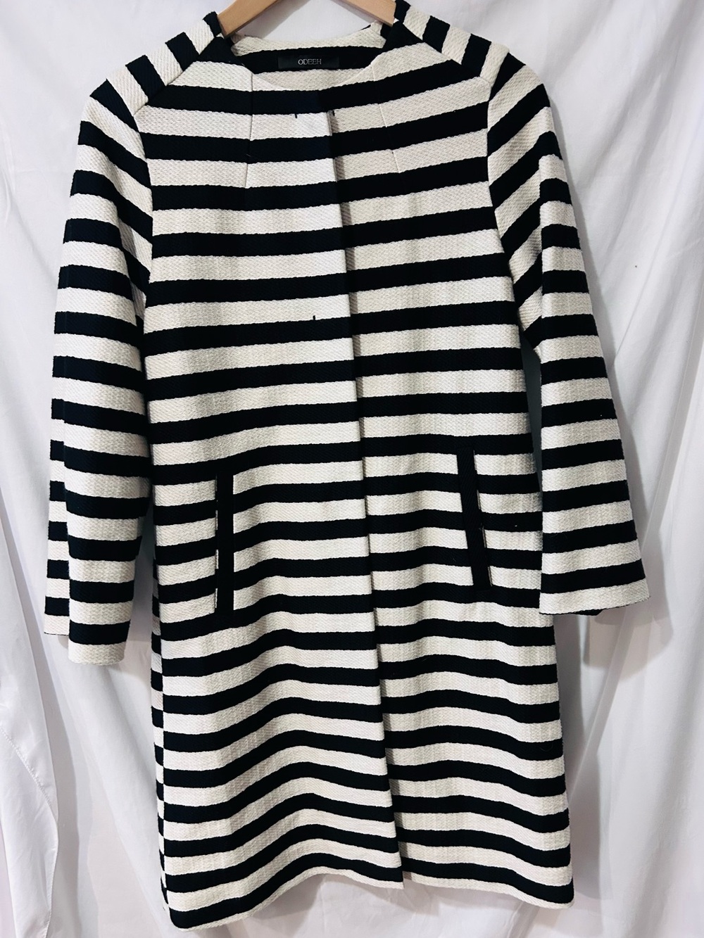 Odeen Horizontal Stripe Coat Black & White Structured Design Size 2-4